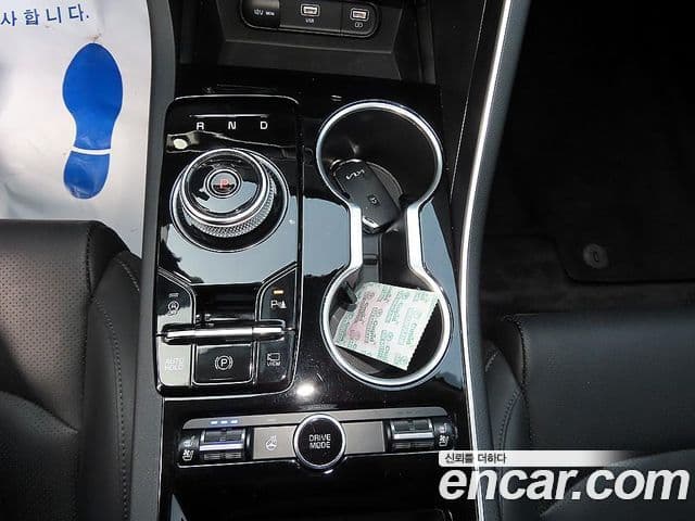 Kia K5 2023 — Şəkil 9/19