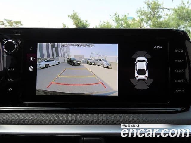 Kia K5 2023 — Şəkil 15/19