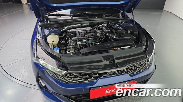 Kia K5 2021 — ფოტო 6/20