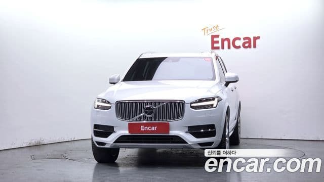 Volvo XC90 2018 — ფოტო 20/20