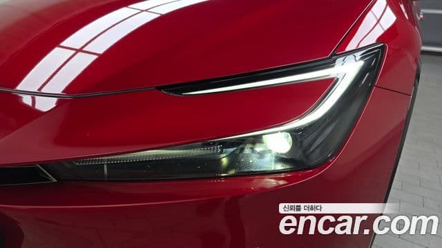 Toyota Prius 2024 — Photo 4/30