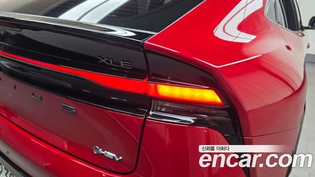Toyota Prius 2024 — Photo 7/30