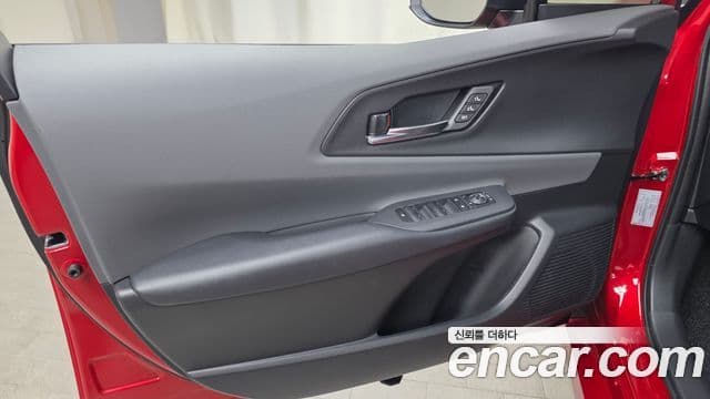 Toyota Prius 2024 — Photo 6/30