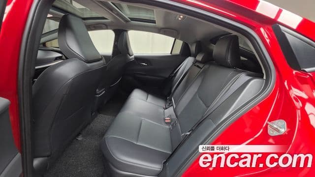 Toyota Prius 2024 — Photo 10/30