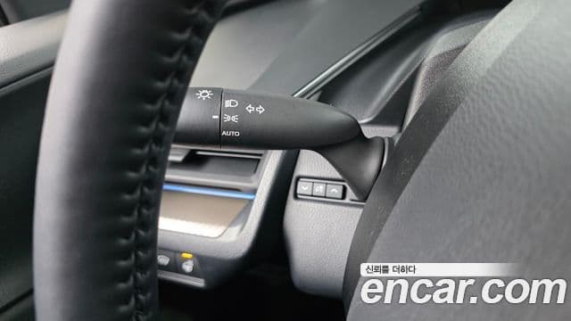 Toyota Prius 2024 — Photo 19/30
