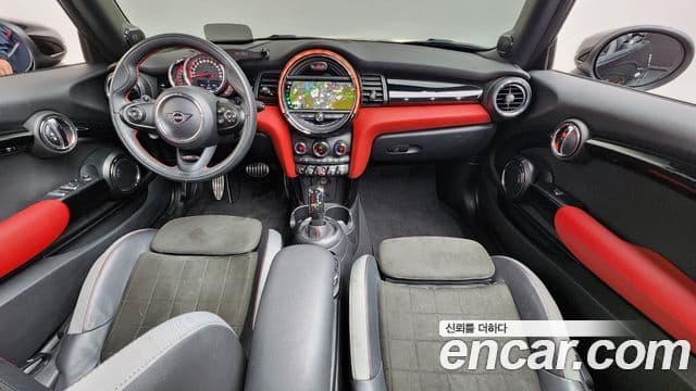 Mini Cooper S Convertible 2020 — Фото 7/20