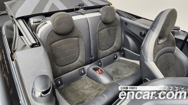 Mini Cooper S Convertible 2020 — Фото 11/20