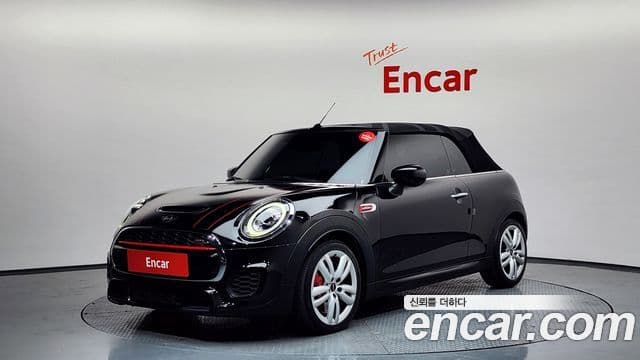 Mini Cooper S Convertible 2020 — Photo 22/36