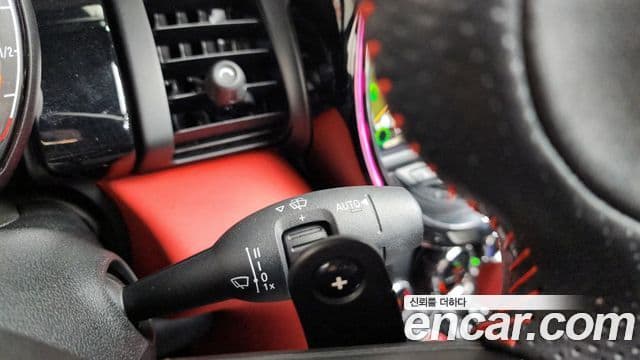 Mini Cooper S Convertible 2020 — Photo 7/36