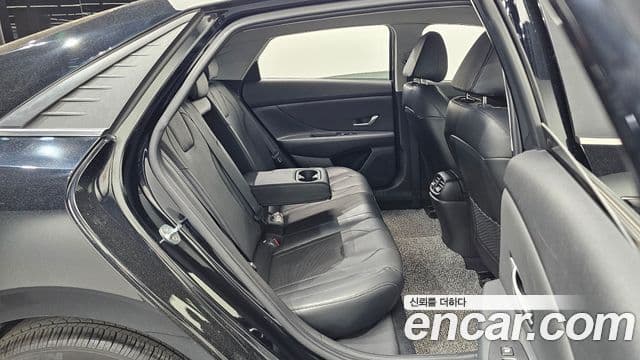 Hyundai Avante 2020 — ფოტო 19/20