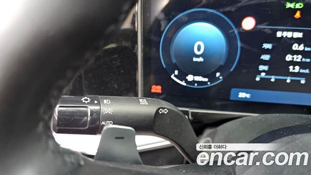 Hyundai Grandeur Hybrid 2024 — Photo 9/32