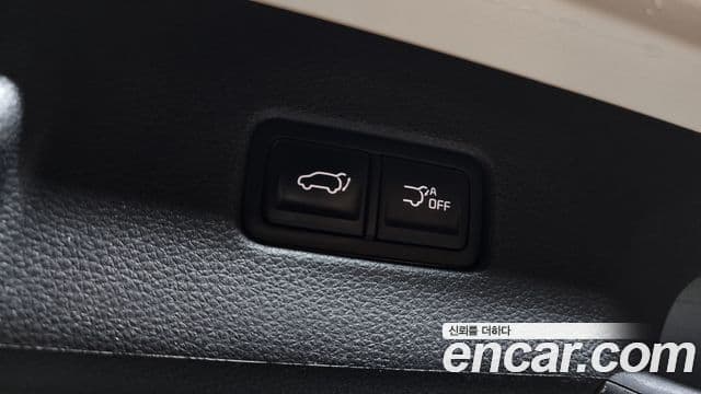 Kia Carnival 2021 — Şəkil 18/20