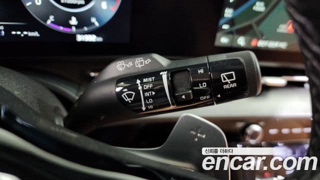 Kia Carnival 2021 — ფოტო 11/38