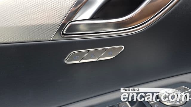 Genesis GV80 2023 — Photo 10/20