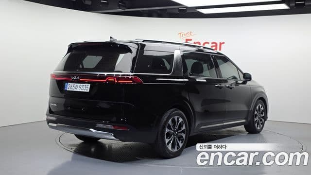 Kia Carnival 2023 — Şəkil 2/20