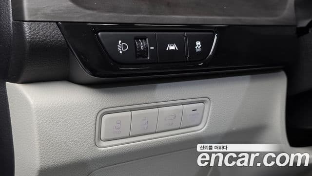 Kia Carnival 2023 — Şəkil 19/20