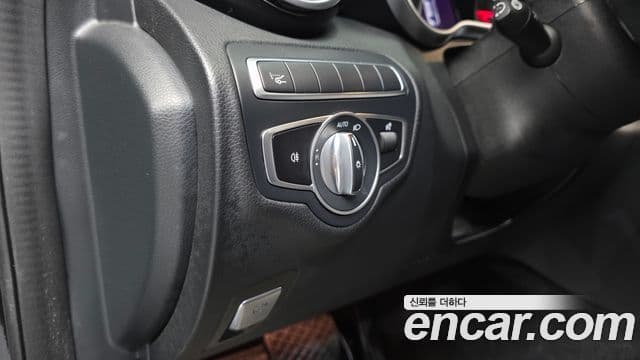Mercedes-Benz C-Class 2020 — Şəkil 18/20