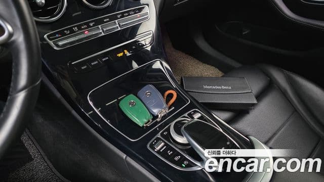 Mercedes-Benz C-Class 2020 — Şəkil 19/20