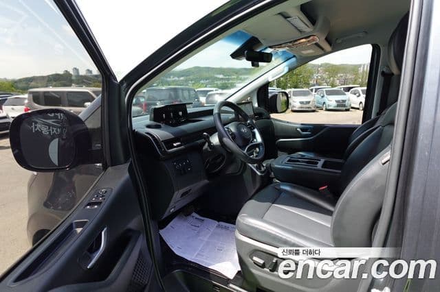 Hyundai Staria 2023 — Şəkil 9/20