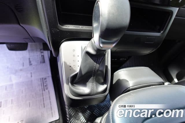 Hyundai Staria 2023 — Şəkil 6/20
