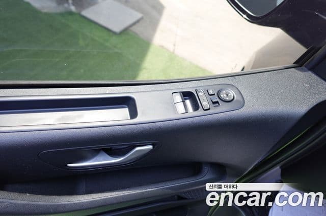 Hyundai Staria 2023 — Şəkil 19/20