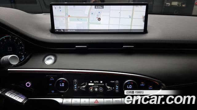 Genesis GV70 2022 — фото 14 из 20