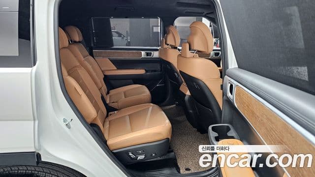 Hyundai Santa Fe 2023 — Фото 11/20