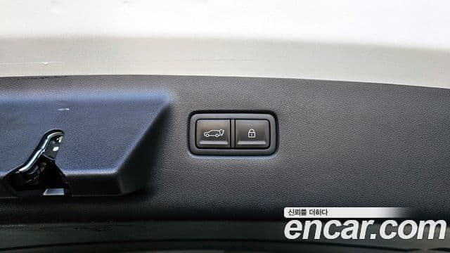 Hyundai Santa Fe 2023 — Фото 20/20