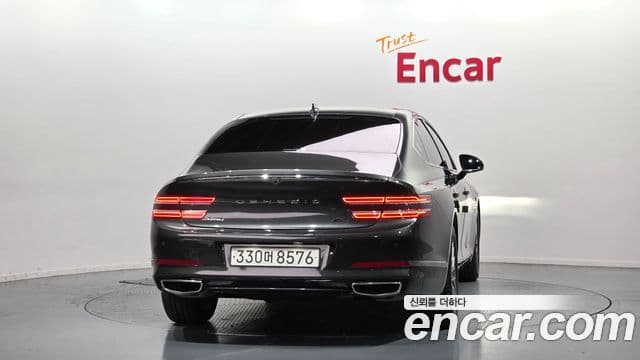 Genesis Electrified G80 2023 — ფოტო 4/20