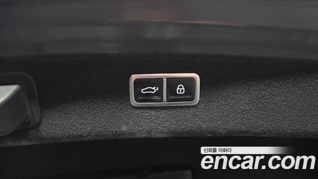 Genesis Electrified G80 2023 — ფოტო 18/20