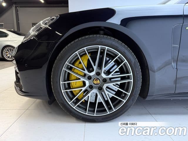 Porsche Panamera 2022 — Şəkil 10/20