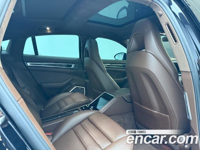 Porsche Panamera 2022 — Şəkil 18/20
