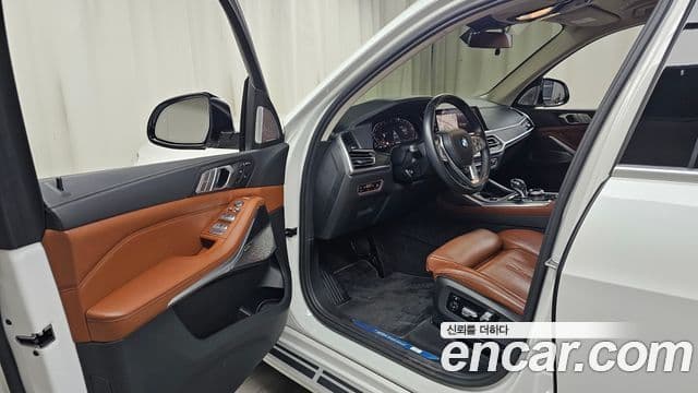 BMW X7 2022 — ფოტო 10/20