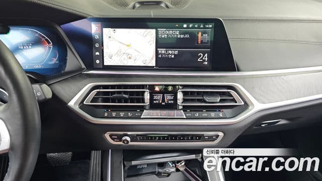 BMW X7 2022 — ფოტო 12/20