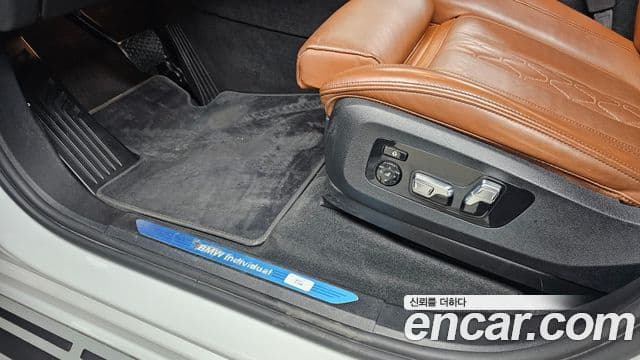 BMW X7 2022 — ფოტო 19/20