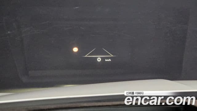 Genesis Electrified G80 2024 — Şəkil 19/20