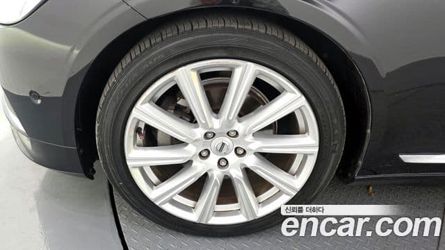 Volvo S90 2019 — ფოტო 15/20