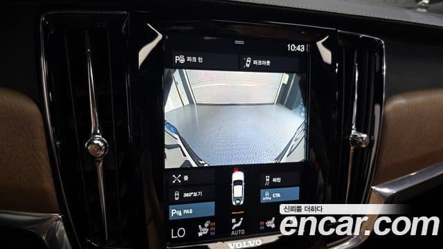 Volvo S90 2019 — ფოტო 14/20
