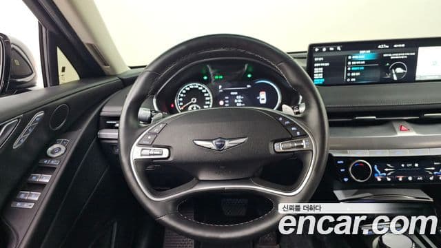 Genesis Electrified G80 2023 — ფოტო 14/20