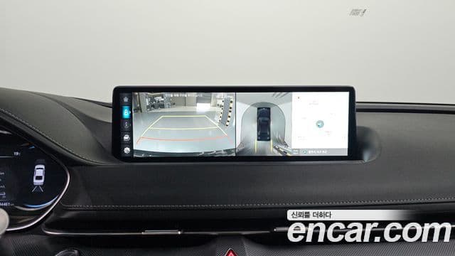Genesis Electrified G80 2023 — ფოტო 16/20
