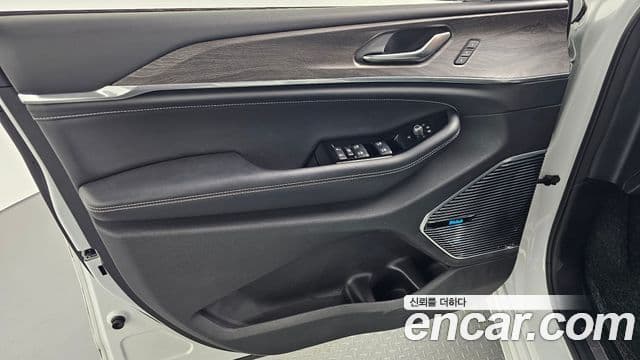Jeep Grand Cherokee 2021 — Şəkil 20/33