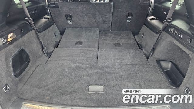Jeep Grand Cherokee 2021 — Şəkil 30/33