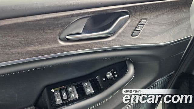 Jeep Grand Cherokee 2021 — Şəkil 11/33