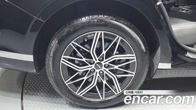 Genesis G90 2022 — ფოტო 5/20