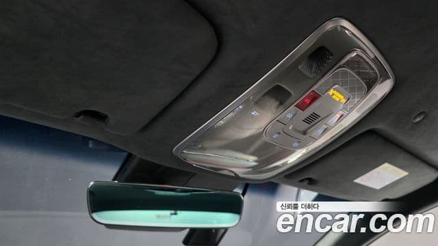 Genesis G90 2022 — ფოტო 18/20