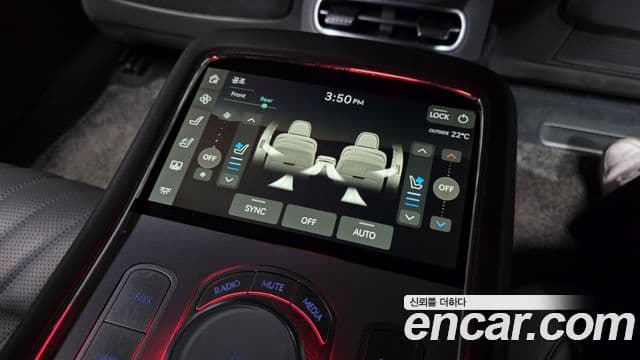 Genesis G90 2022 — ფოტო 19/20