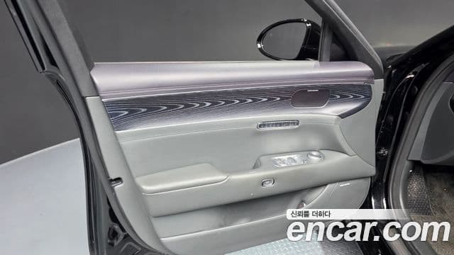 Genesis G90 2022 — Photo 5/39