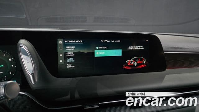 Genesis G90 2022 — Photo 16/39