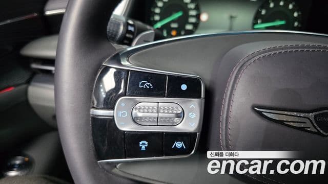 Genesis G90 2022 — Photo 20/39
