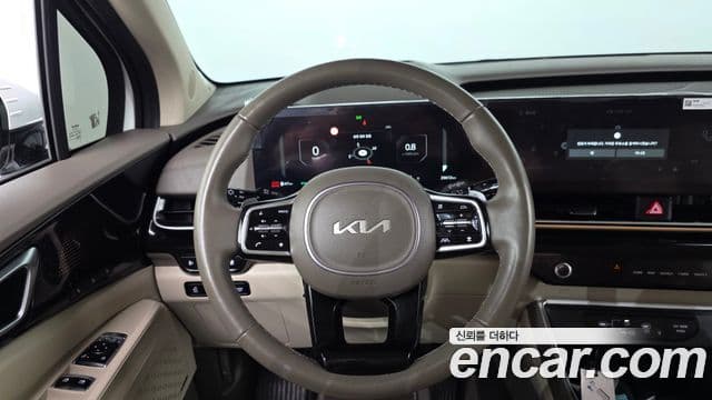 Kia Carnival 2024 — ფოტო 13/20
